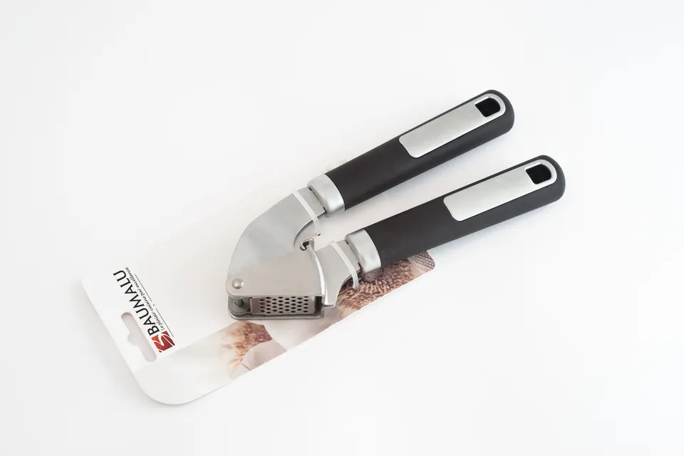 le-parfait-pressoir-ail-inox-compact-press-ail-avec-poign-e-ergonomique-nylon-po image 1