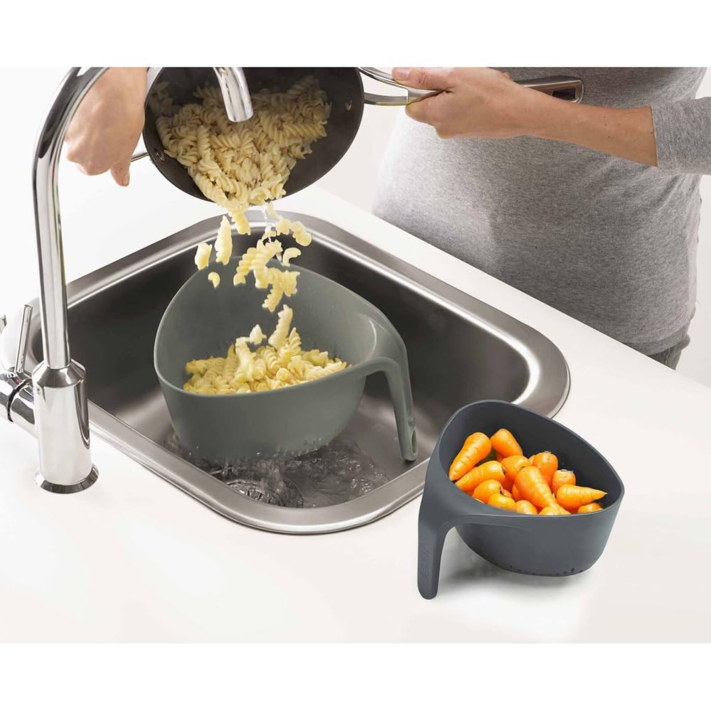 joseph-joseph-nest-lot-de-2-passoires-empilables-carr-es-avec-poign-e-ergonomiqu image 2