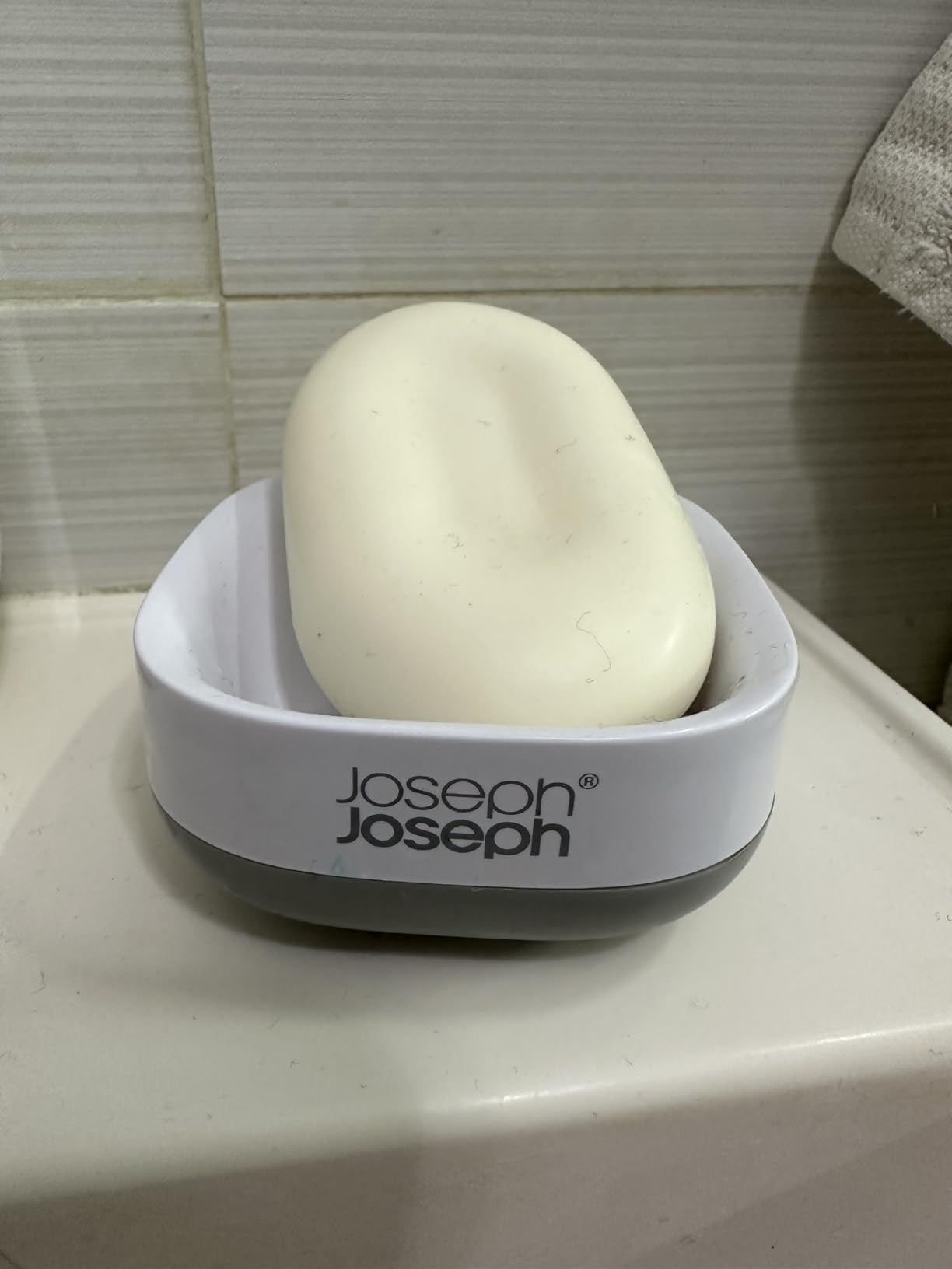 Le savon reste sec