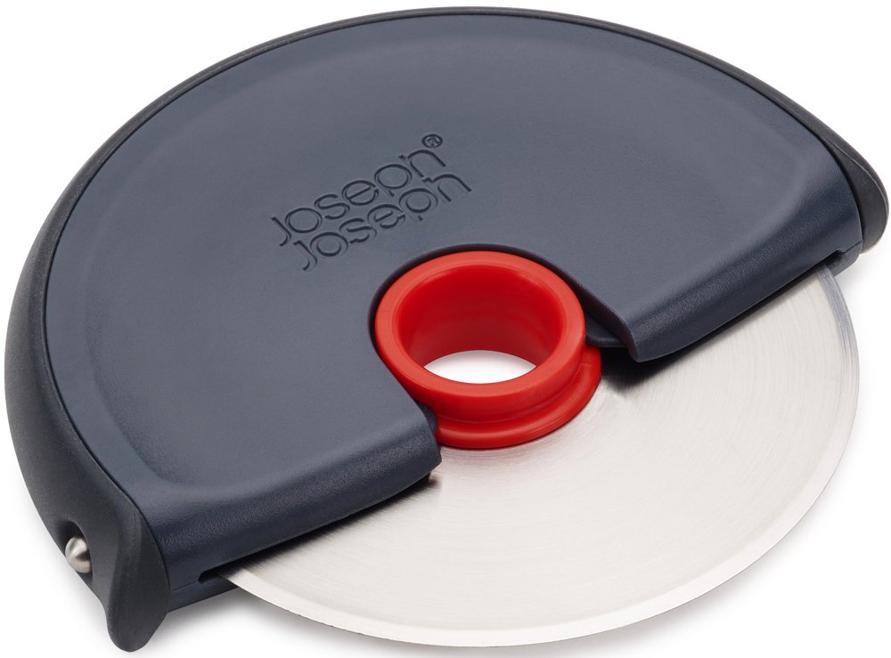 joseph-joseph-disc-coupe-pizza-compact-lame-inox-amovible-et-manche-protector-gr image 2