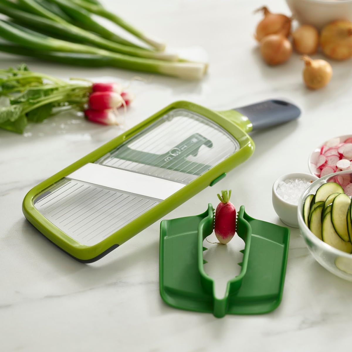 joseph-joseph-multi-grip-mandoline-de-cuisine-coupe-l-gumes-r-glable-3-paisseurs image 8