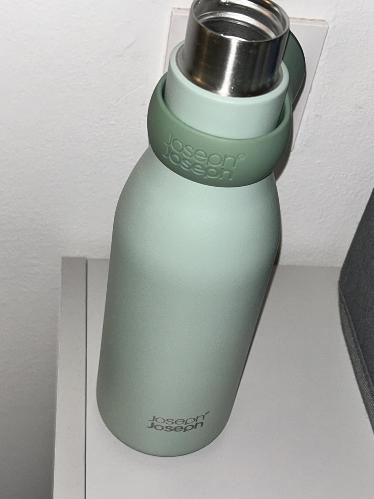 Le café reste chaud toute la matinée