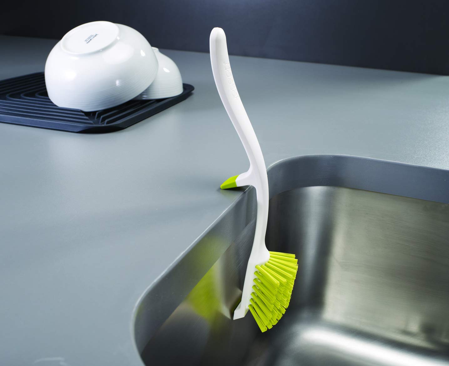 joseph-joseph-edge-brosse-vaisselle-avec-support-int-gr-pour-rebord-d-vier-t-te- image 2