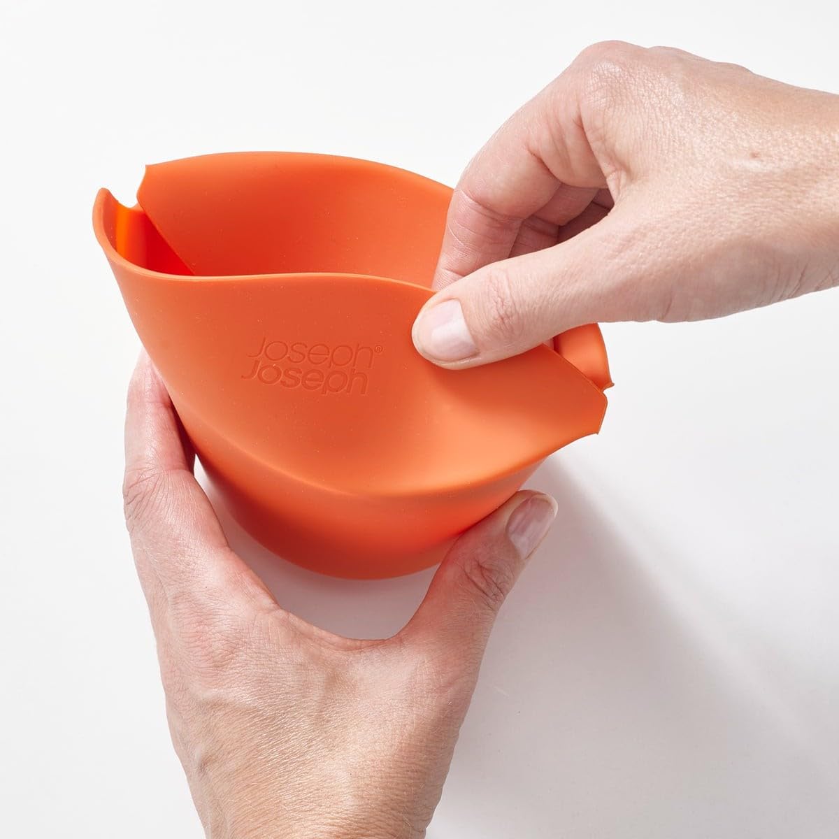 joseph-joseph-m-cuisine-set-de-2-cornets-popcorn-micro-ondes-en-silicone-doseur- image 3