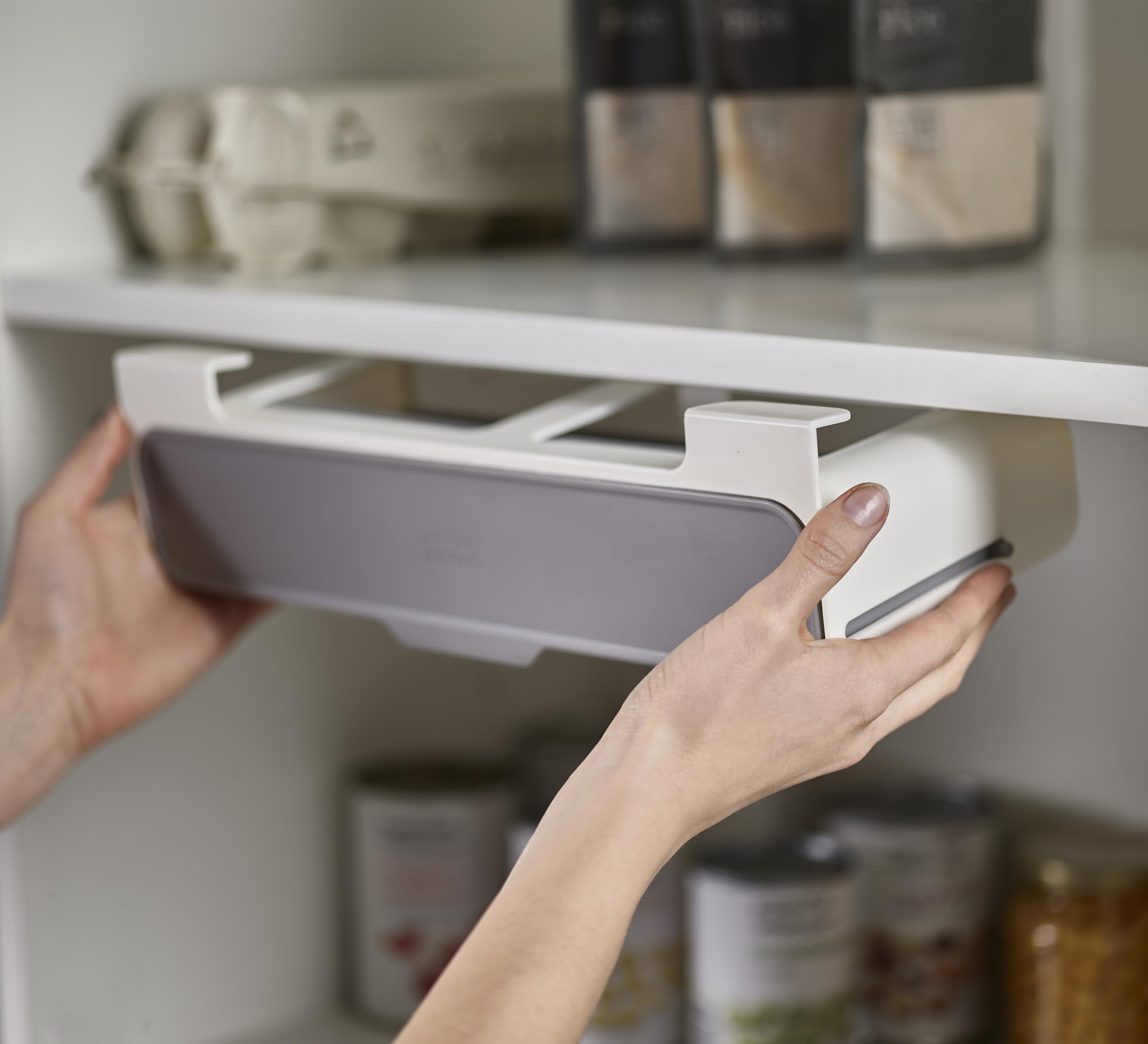 joseph-joseph-cupboardstore-porte-pices-extractible-fixer-sous-l-tag-re-du-placa image 2