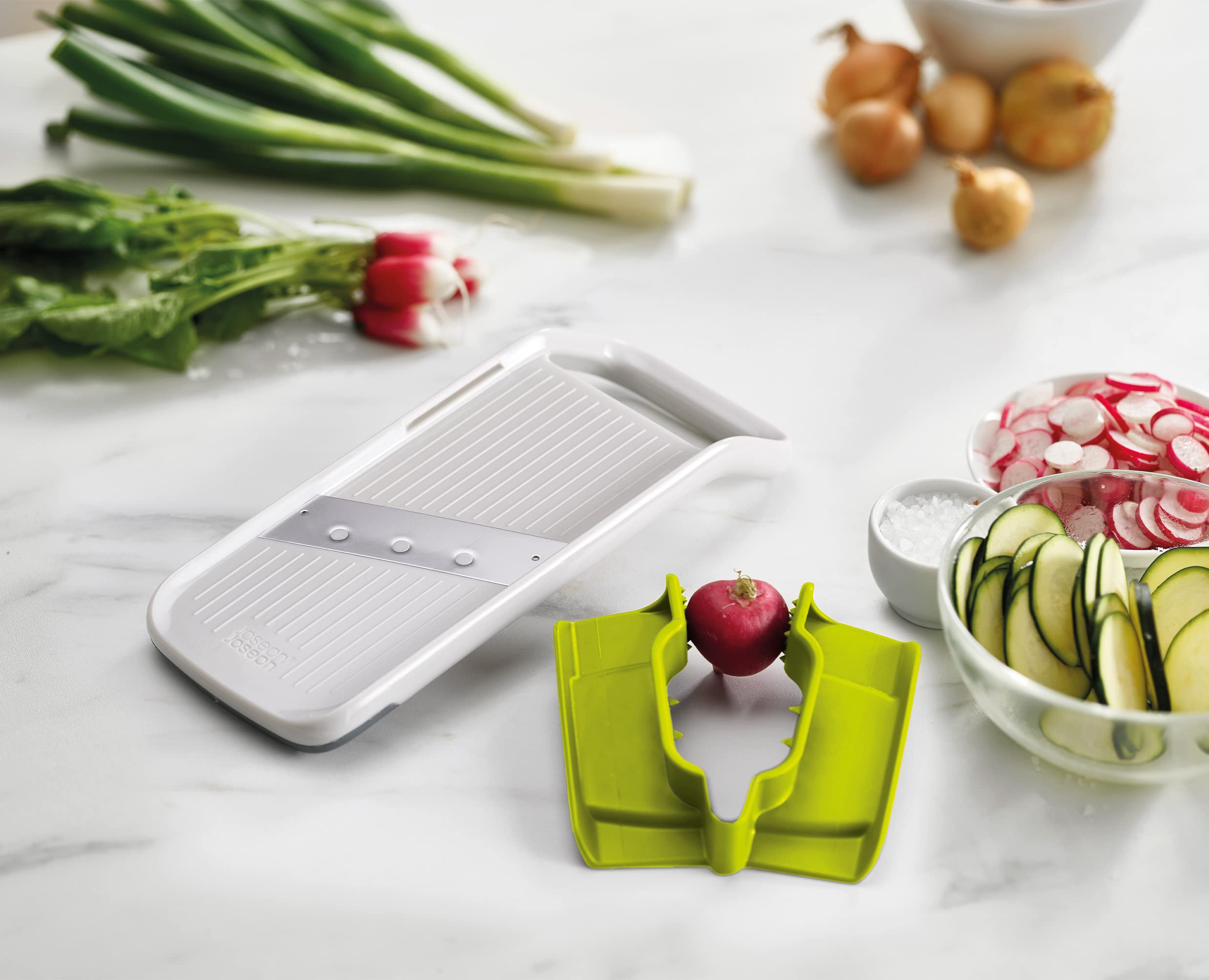 joseph-joseph-duo-mandoline-multiprise-coupe-fruits-et-l-gumes-lame-inox-3-types image 6