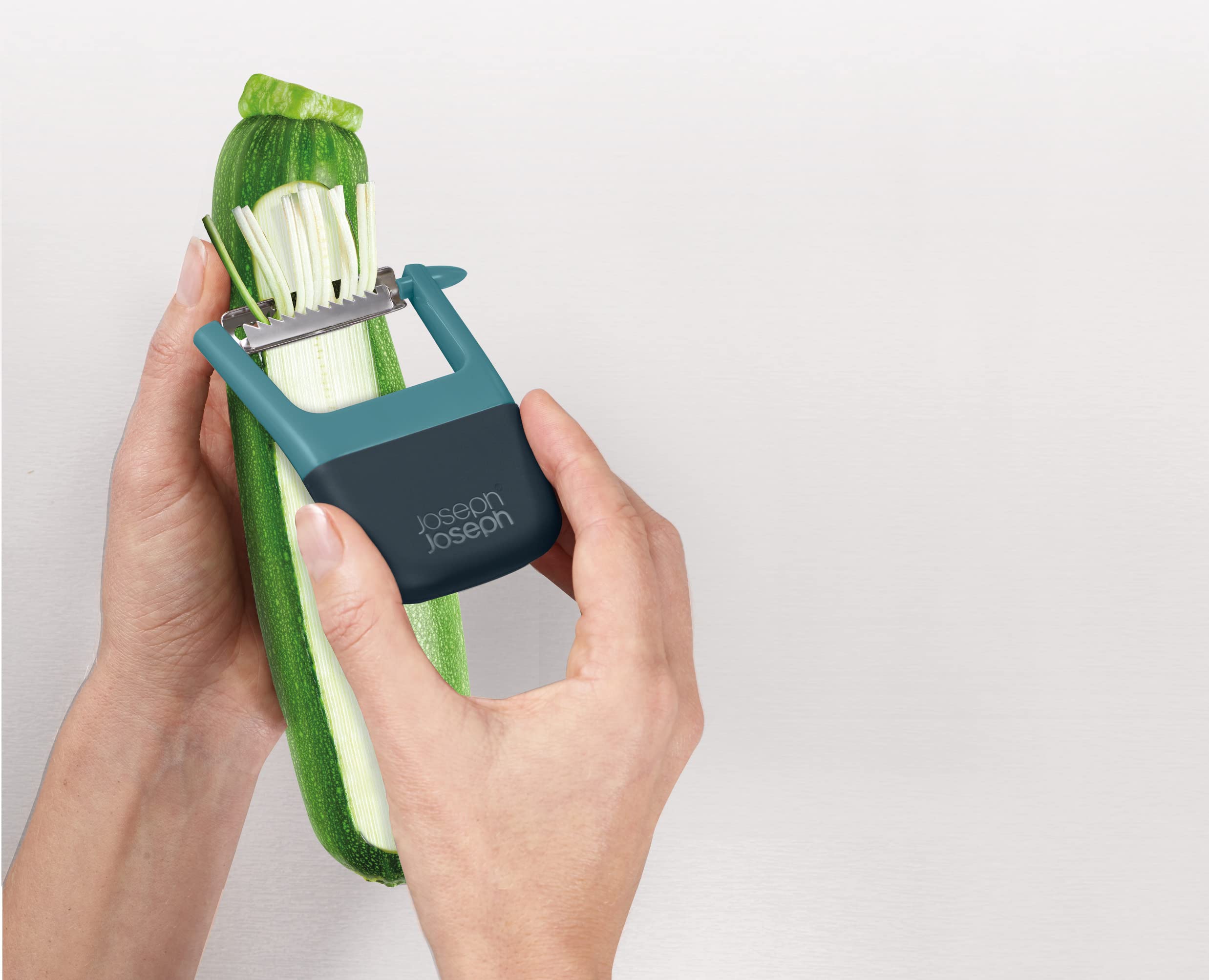 joseph-joseph-duo-plucheur-l-gumes-julienne-ergonomique-en-acier-inoxydable-avec image 3