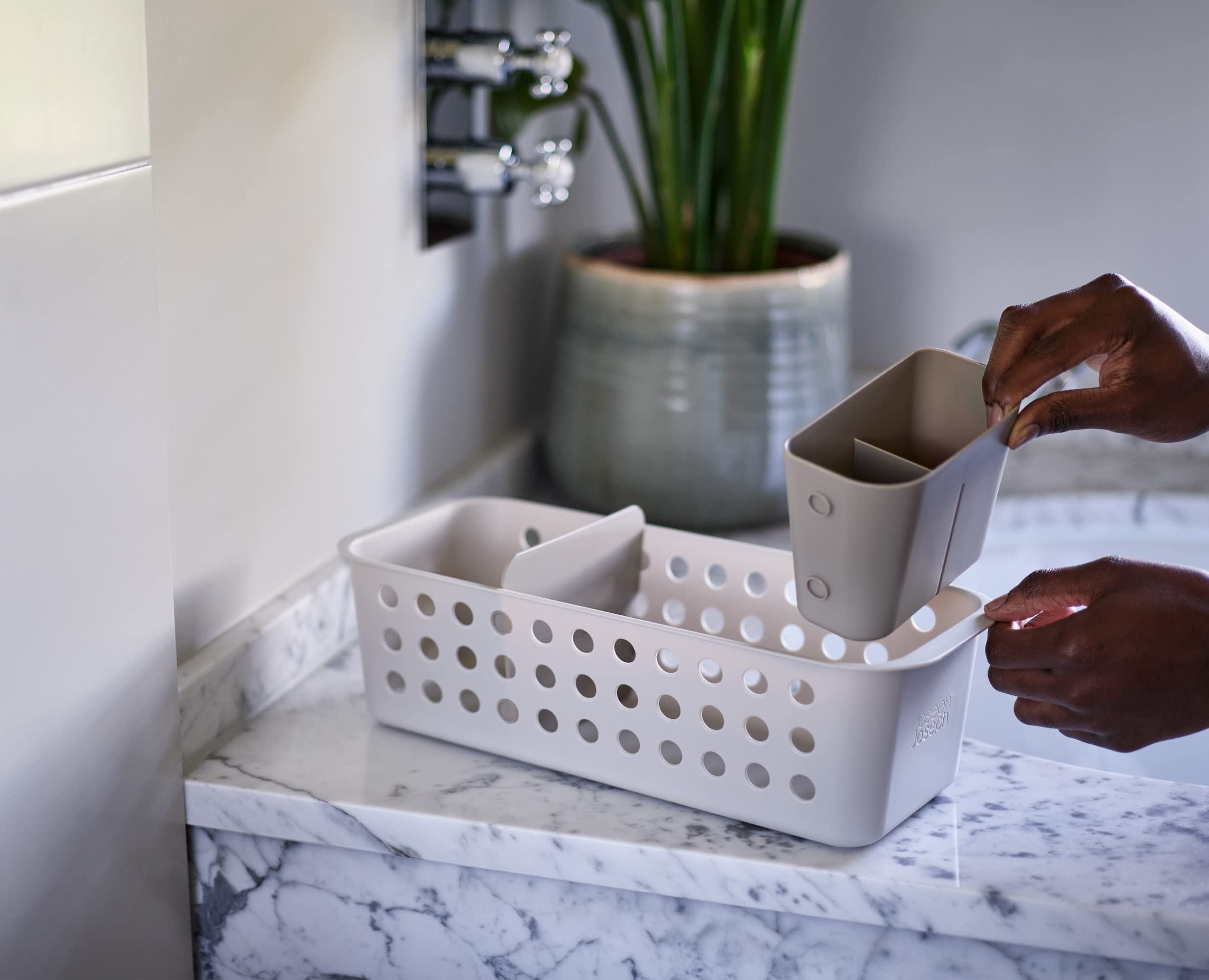 joseph-joseph-easystore-panier-de-rangement-salle-de-bains-avec-pot-et-s-parateu image 6
