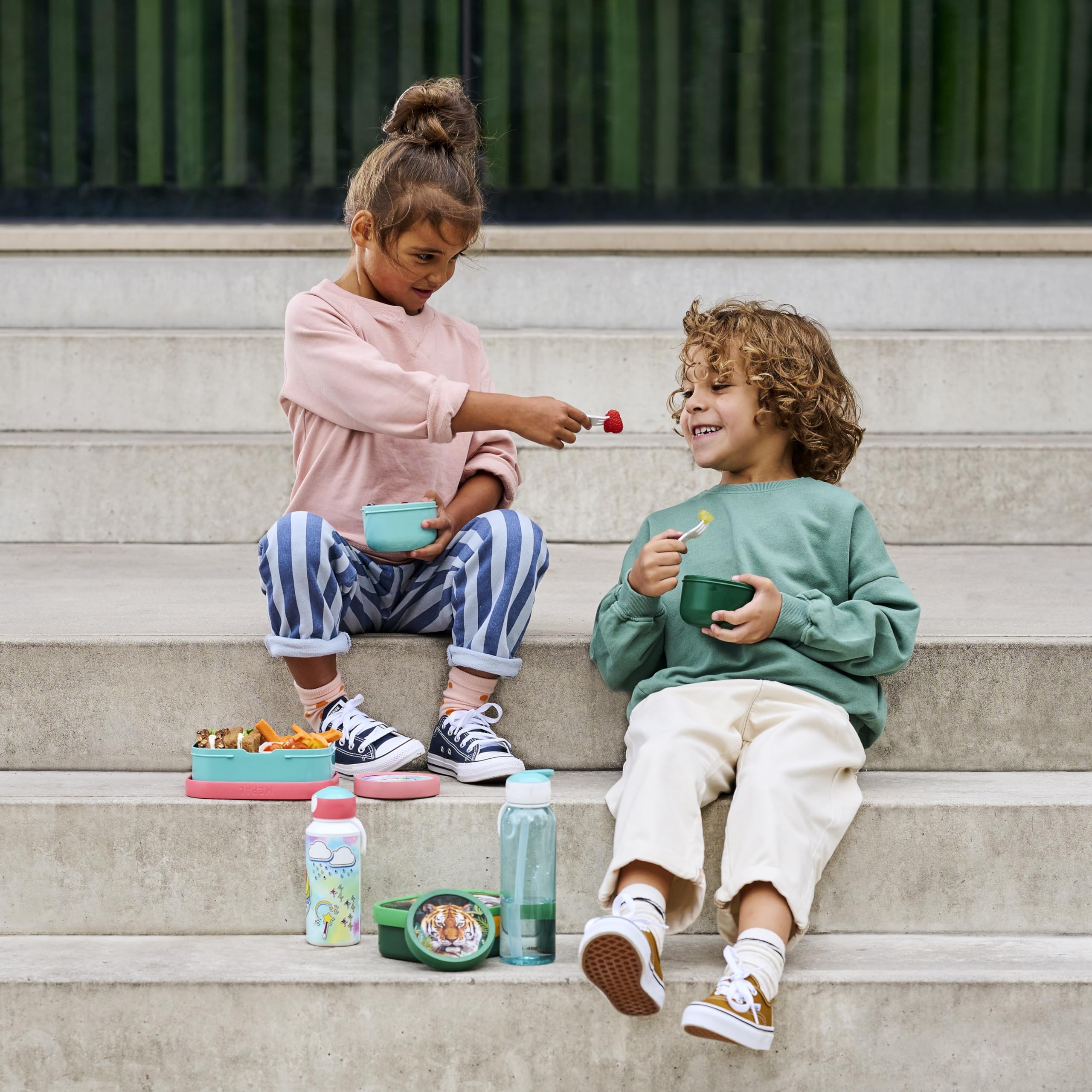 mepal-campus-fruitbox-300-ml-bo-te-go-ter-tanche-pour-enfants-avec-fourchette-sa image 2
